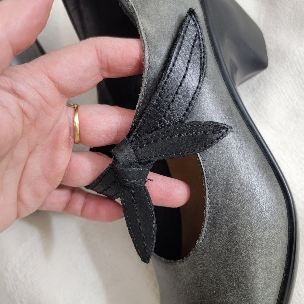 Naot Two-Tone Gray and Black Knot-Strap Heels - Picture 3 of 12